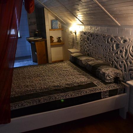 Romantic Guest House Kamjanets-Podilskyi Eksteriør billede