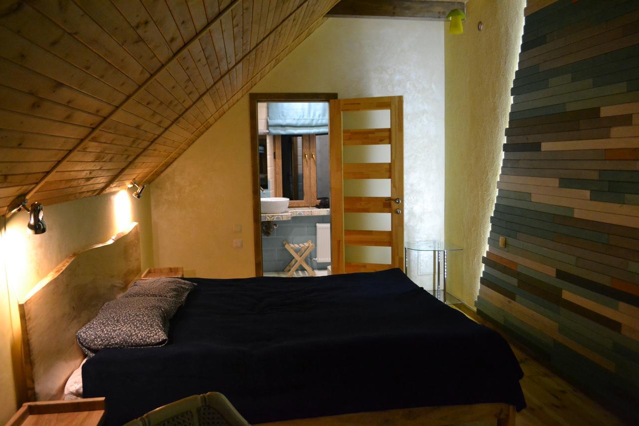 Romantic Guest House Kamjanets-Podilskyi Eksteriør billede