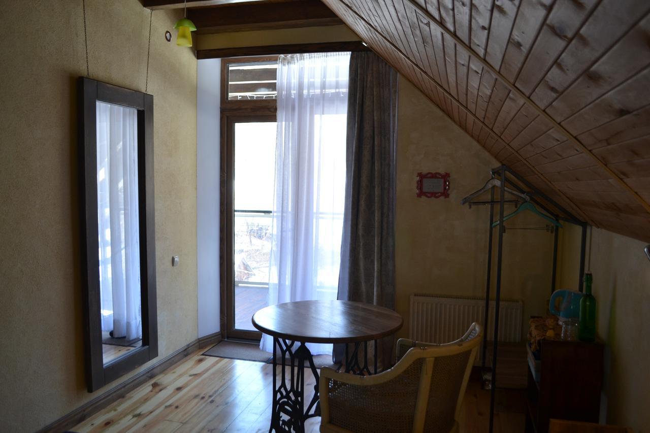 Romantic Guest House Kamjanets-Podilskyi Eksteriør billede